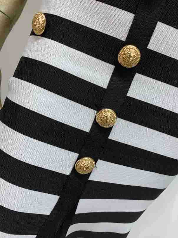 Two Tone Button Knit Skirt Set